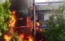 कानपुर के इलेक्ट्रिक शोरूम में शॉर्ट सर्किट से लगी आग, विधायक के भाई के रेस्टोरेंट में भीषण आग