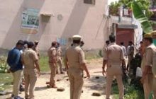 गोरखपुर में दिन दहाड़े स्‍कूटी सवार मां-बेटी को घेरकर गोली मारी, मां की मौत