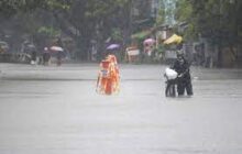 तमिलनाडु में लगातार भारी बारिश, राजधानी चेन्नई के कई हिस्सों में जलजमाव की समस्या,मौसम विभाग ने जारी किया था रेड अलर्ट