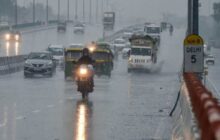 दिल्ली-एनसीआर के कुछ इलाकों में हुई बारिश व ओले गिरे; आईएमडी ने किया था येलो अलर्ट जारी